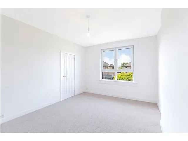 2 Bedroom Cottage For Sale