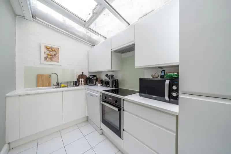 Two Bedroom Maisonette near Battersea Park