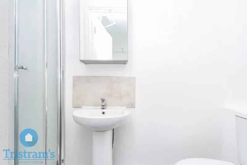 1 Bedroom Studio House to Rent for Students