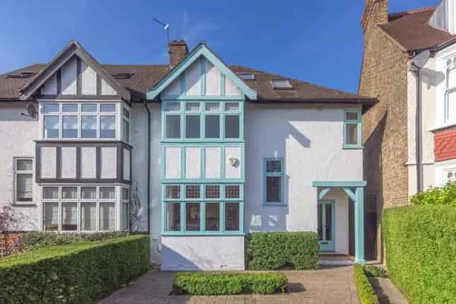 5 Bed Semi-Detached House for Sale St Stephens W13