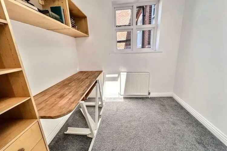 4 Bed House for Sale in Swanage with Stunning Views