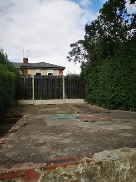 Three Bedroom House Near Schools and Transport