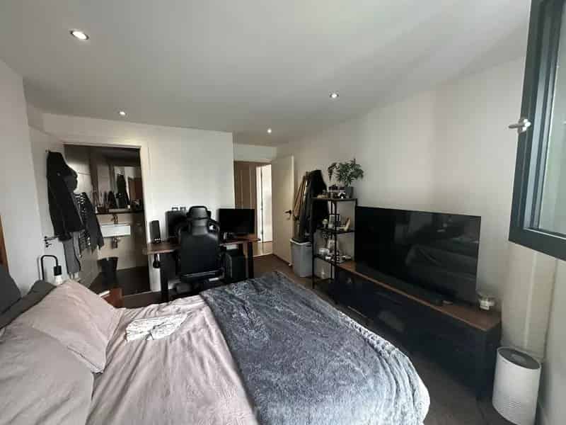2 Bedroom Apartment Near Manchester City Centre