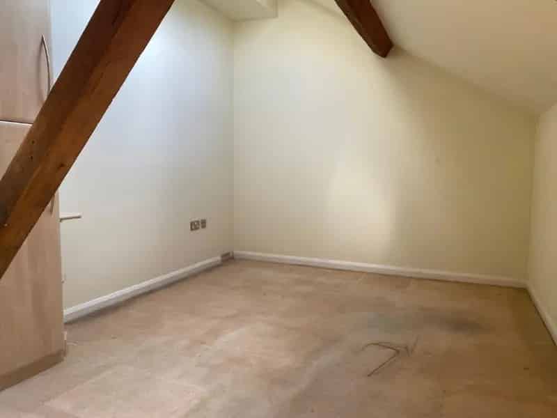 2 Bed Duplex Apartment for Sale Mossley