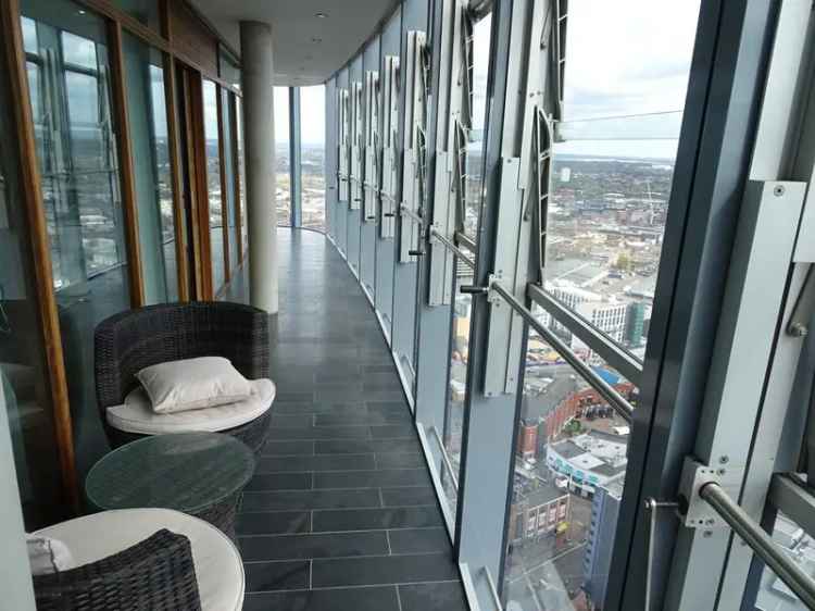 2 bedroom penthouse to rent