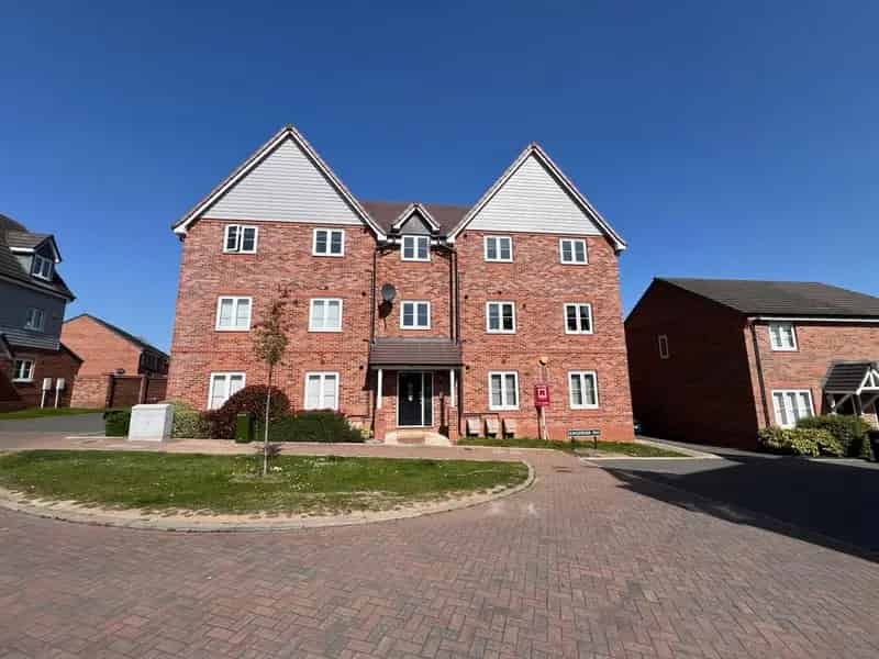 2 Bedroom Apartment for Sale Top Floor Semi Rural Development