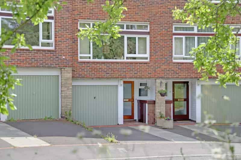 4 Bedroom House to Rent Sydenham