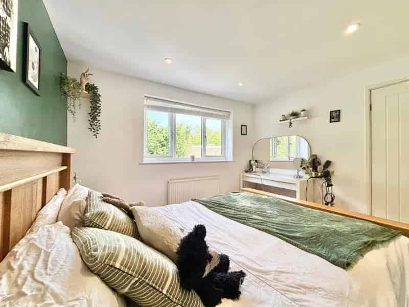 2 Bed Semi-Detached House for Sale