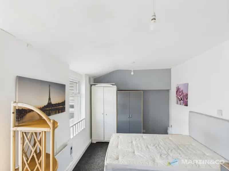 1 Bedroom House of Multiple Occupation To Rent