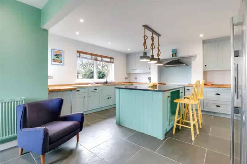 4 Bedroom Detached House with Sea Views Abbotsham Bideford