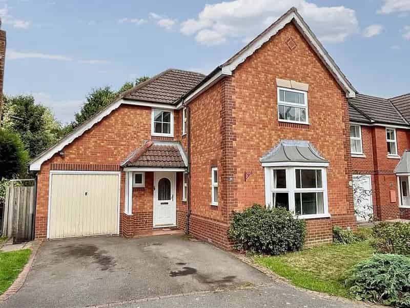 4 Bedroom Detached House for Sale in Walmley