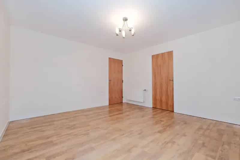 2-Bedroom Apartment in Ellon with Golf Course Views