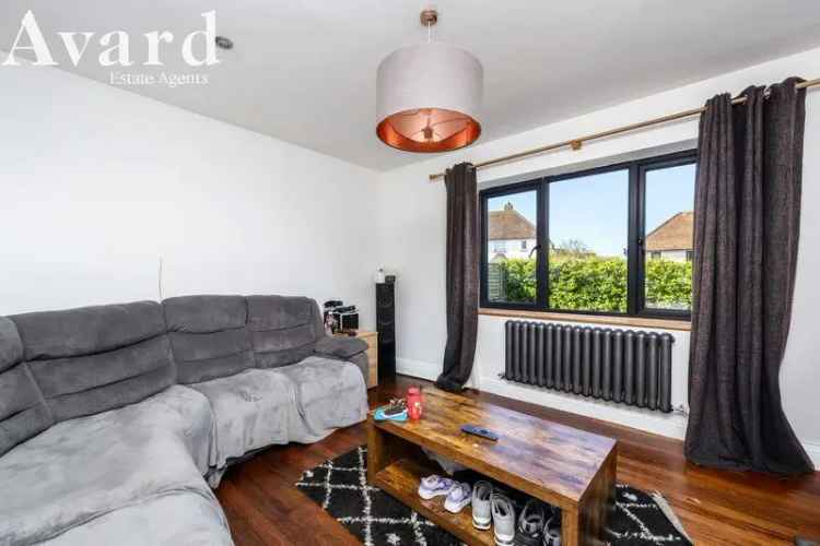 4 Bedroom Semi Detached House for Sale in Brighton