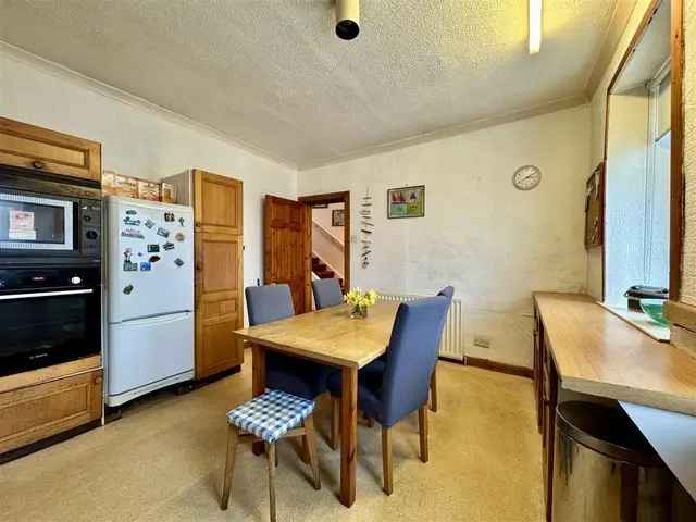4 Bedroom Cottage For Sale Glasgow Road