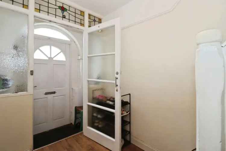 4 Bedroom House with Ensuite and Double Garage Filton Avenue
