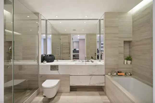 Flat for sale in Buckingham Palace Road, Victoria, London SW1W