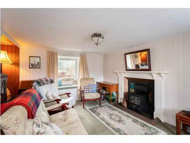 2 Bedroom Detached House for Sale Pearl Cottage