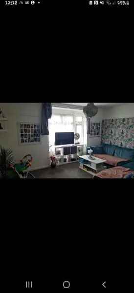 Flat For Rent in Lewes, England