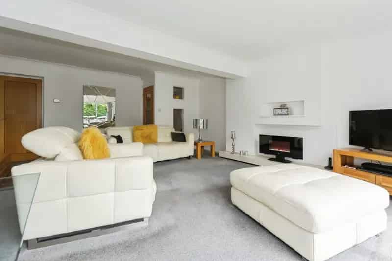 2 Bedroom Flat for Sale near Solihull Town Centre
