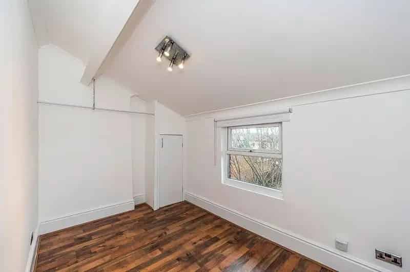 1 Bedroom Flat for Sale Liverpool L13 - Investors & First Time Buyers