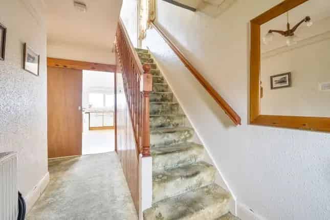 3 Bedroom Semi-Detached House for Sale Kingswood Bristol