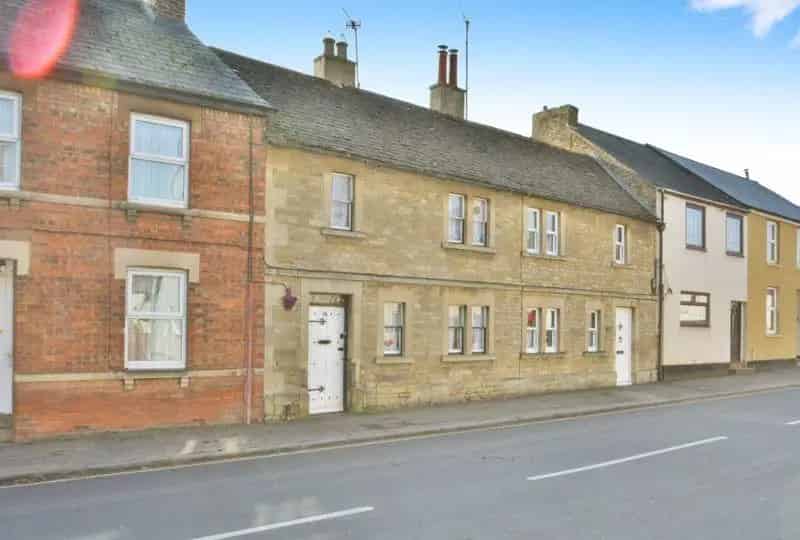 2 Bedroom Teraced House For Sale Cricklade