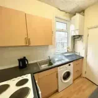 3 Bed Student House Manchester Near Platt Fields Park