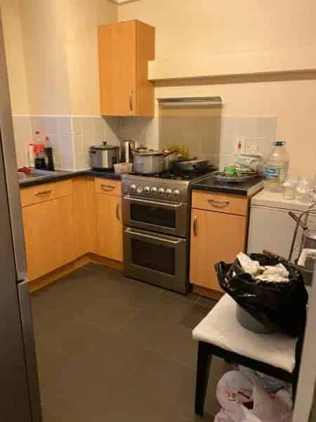 2 Bedroom Spacious Flat First Floor