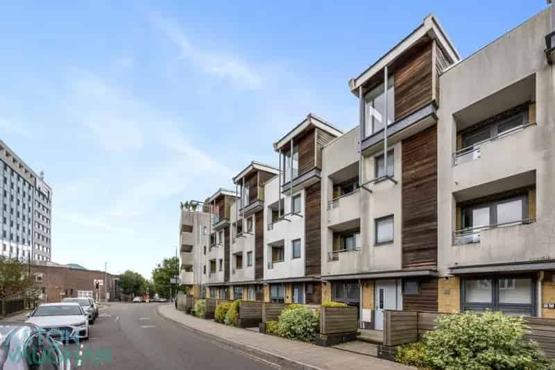 4 Bedroom House for Sale Near North Laine