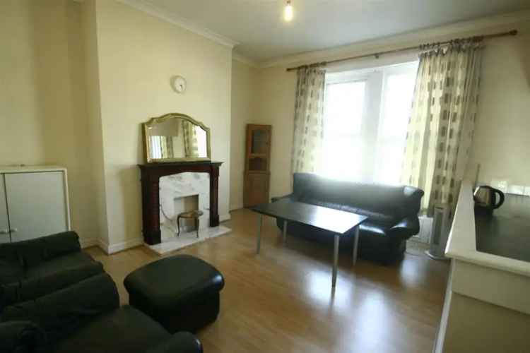 4 bedroom maisonette to rent