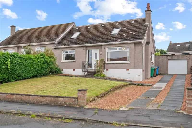 3 Bed Semi-Detached Bungalow with Panoramic Sea Views