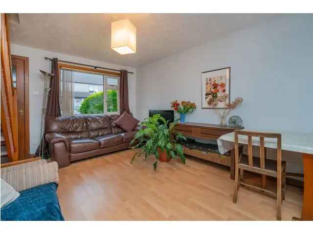 2 Bedroom Terraced House for Sale Near Train Station and University