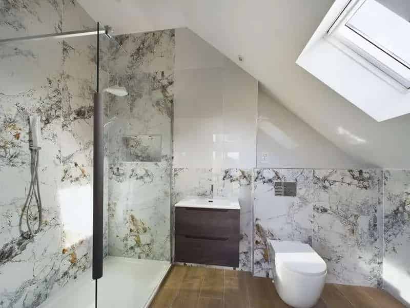 4 Bed Detached House For Sale