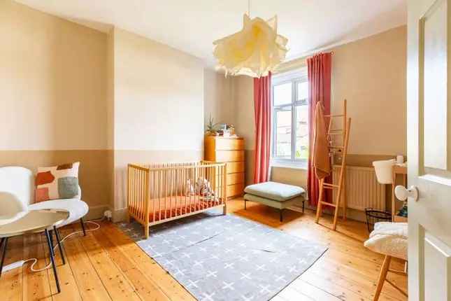 3 Bed House Short Let Crofton Road Plaistow London E13