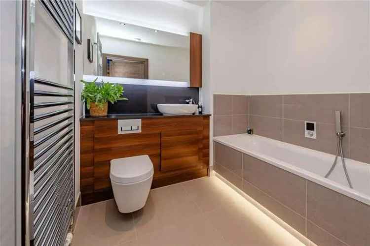 2 Bedroom Flat for Sale in Barking