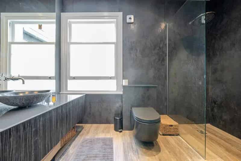 Four Bedroom Family Home Modern Living No Onward Chain