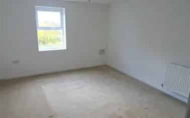 2 Bed Apartment  Private Parking South Facing Sitting Room