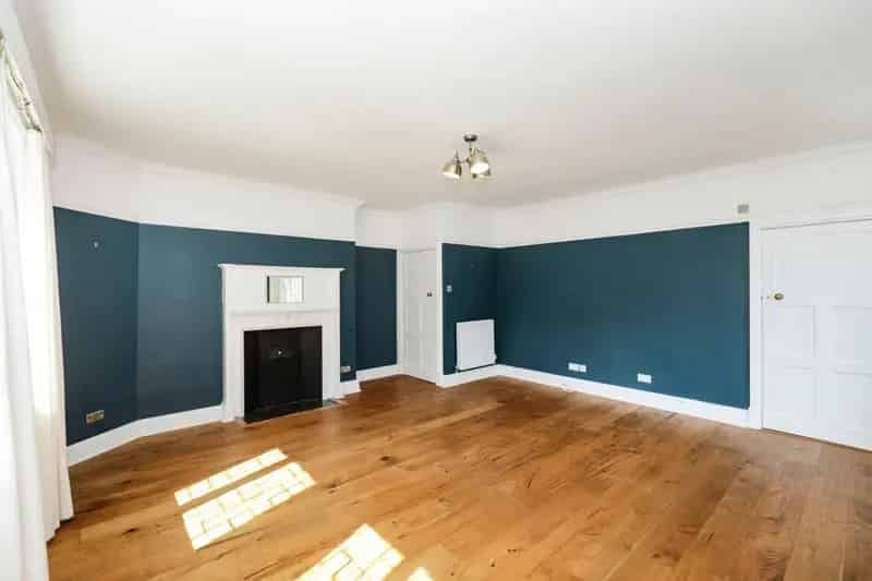3 Bedroom Flat for Sale in Harrogate - NO ONWARD CHAIN
