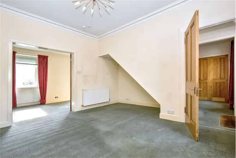 3 Bed Terraced House with 2 Reception Rooms and Large Garden