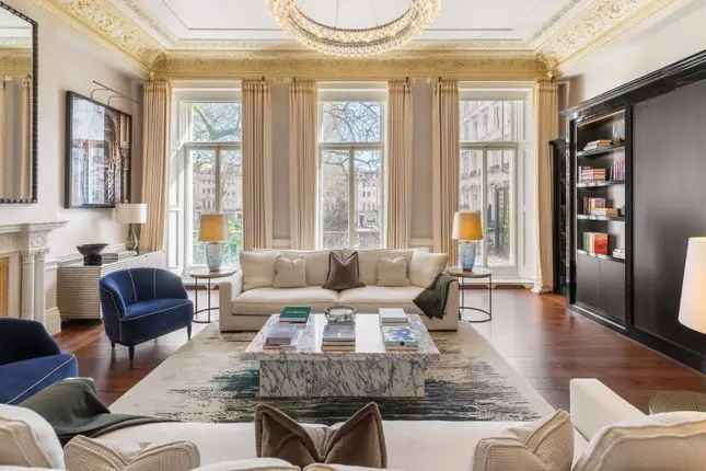 Luxury 4-Bedroom Apartment in Ennismore Gardens Knightsbridge