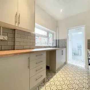 3 Bed Terraced House Birmingham - 147m² - Available Now