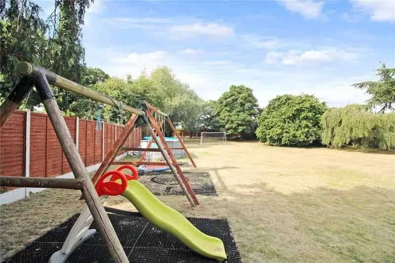 6 Bed House for Sale in Peaceful South Norfolk Village