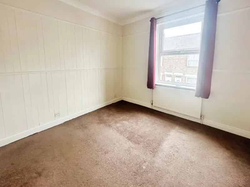 2 Bedroom Mid Terrace House to Rent York YO31