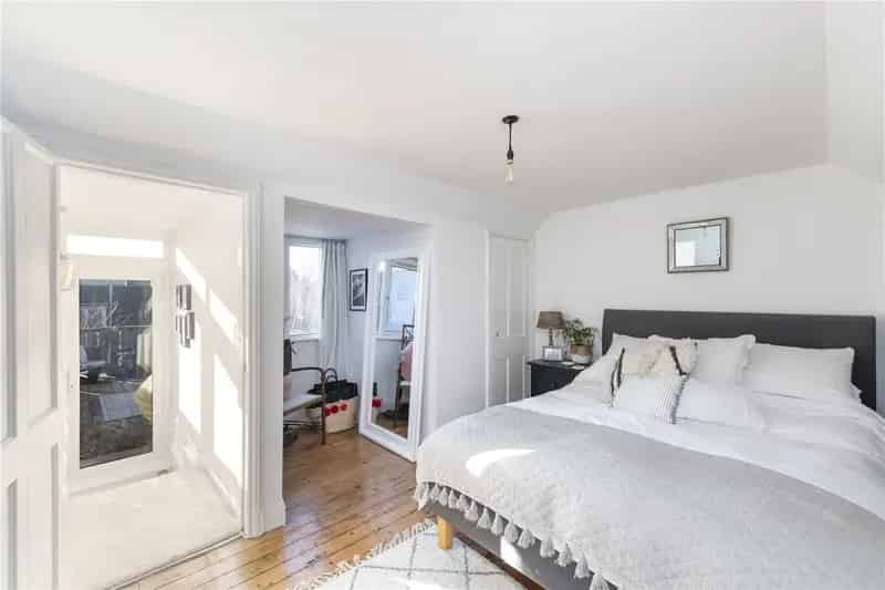 2 Bedroom Flat Streatham Hill London Near Transport Links