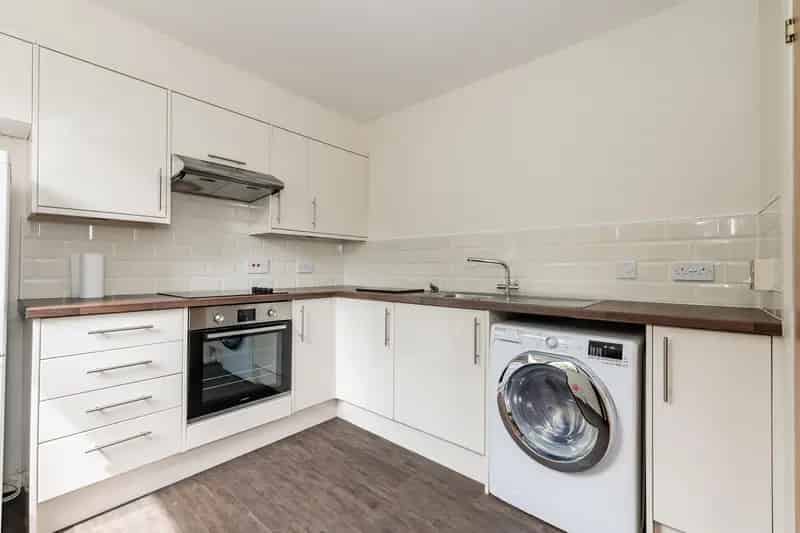 Spacious One Bedroom Flat Near Aberdeen City Centre and RGU