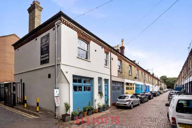3 Bedroom Terraced House for Sale in Hove