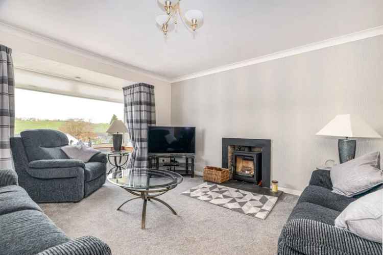 Four Bedroom Detached Chalet Villa in Milngavie