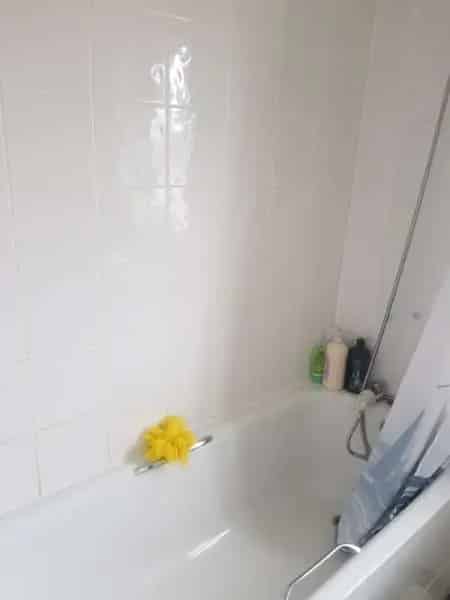 3 Bed Flat Near Horley Town and Gatwick Airport