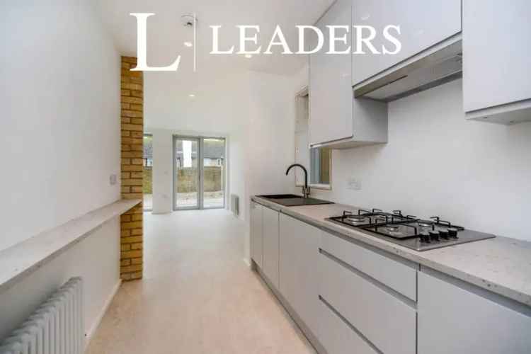 3 Bedroom Detached House For Rent