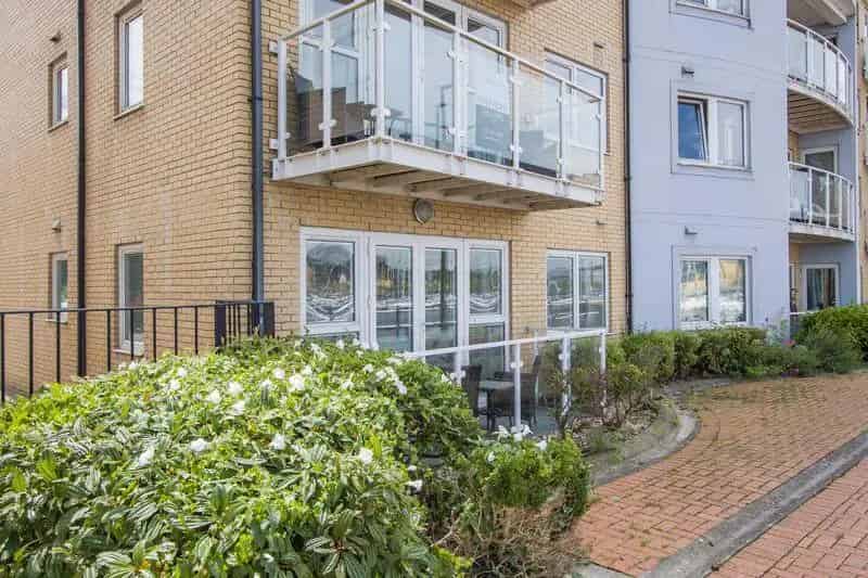 2 Bedroom Ground Floor Flat for Sale